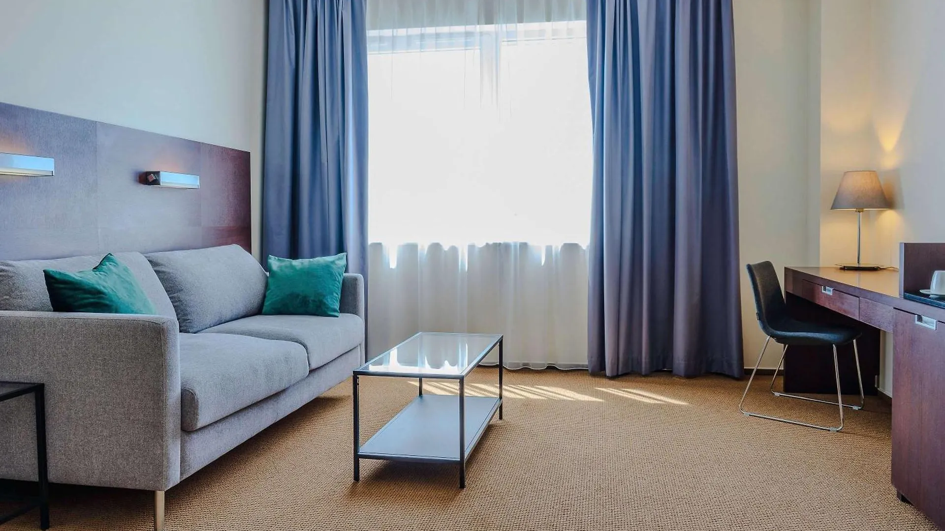 Mercure Warszawa Airport 4*, Warschau